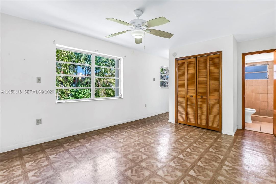 На продажу: $789,900 (4 спален, 3 ванн, 2334 Квадратных фут)