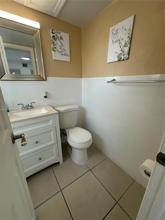 For Sale: $204,999 (1 beds, 1 baths, 542 Square Feet)