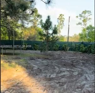 En Venta: $75,000 (1.25 acres)