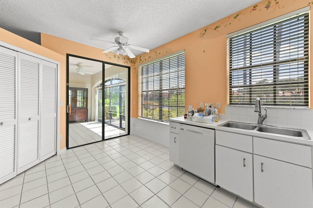 15 Kitchen 03