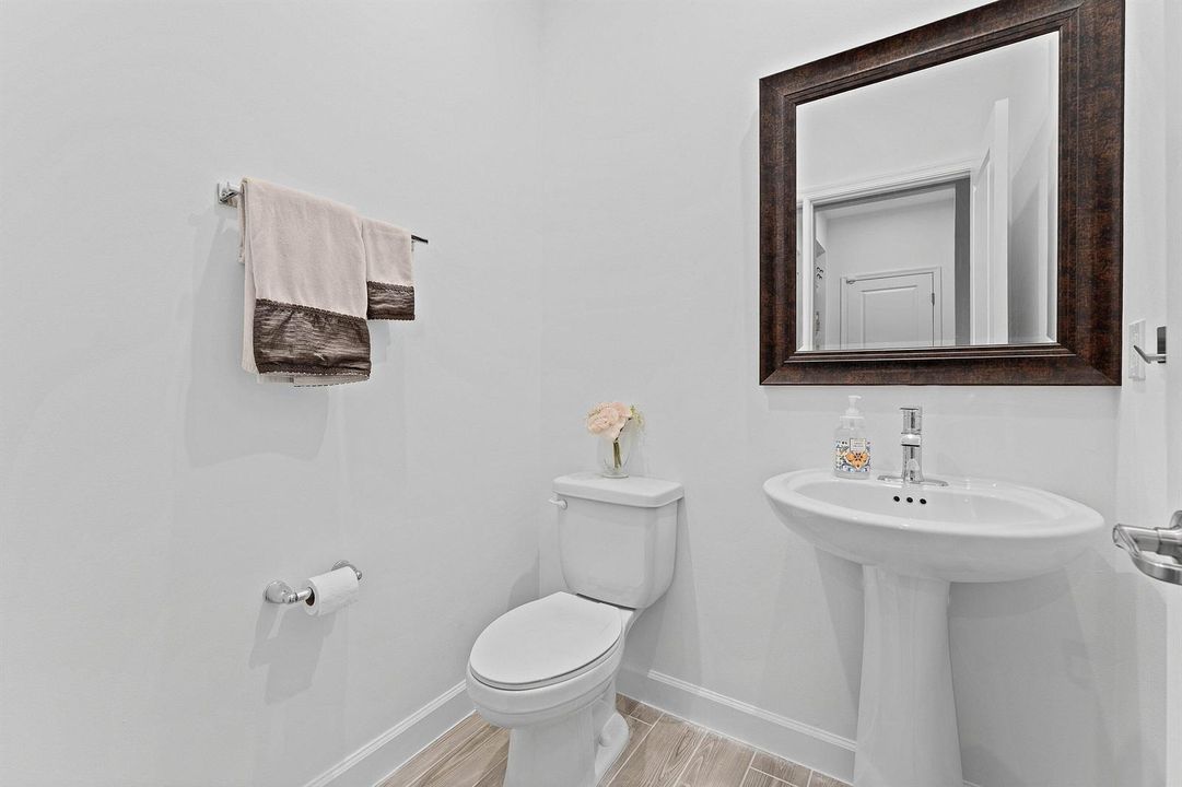 027-10319SouthwestAdelaideTerrace-PortSt