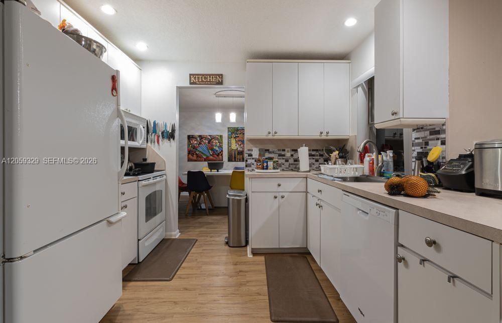 В аренду: $3,900 (4 спален, 2 ванн, 1629 Квадратных фут)