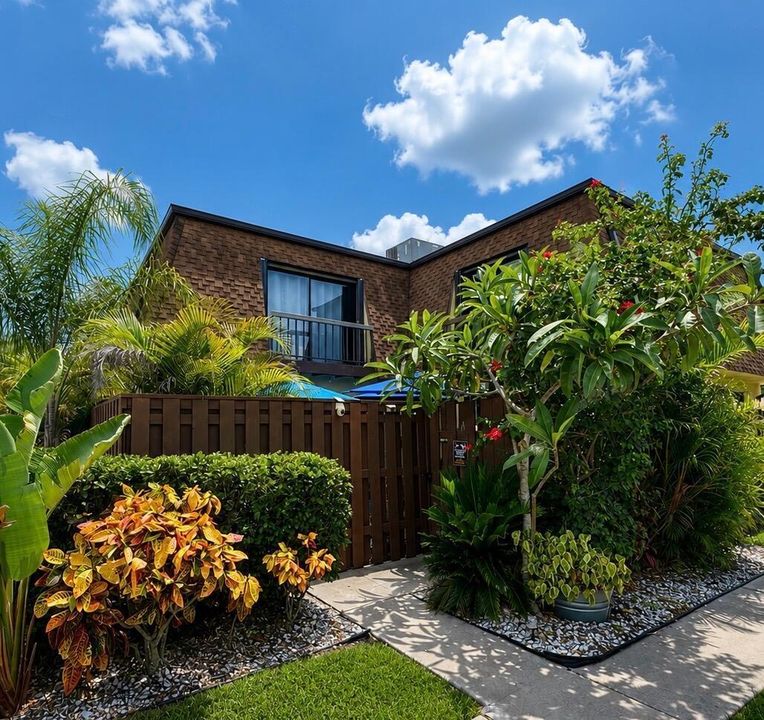 01_beyc6a67a946c5545