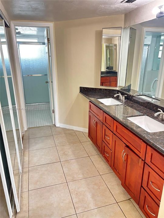 For Rent: $1,750 (1 beds, 1 baths, 600 Square Feet)