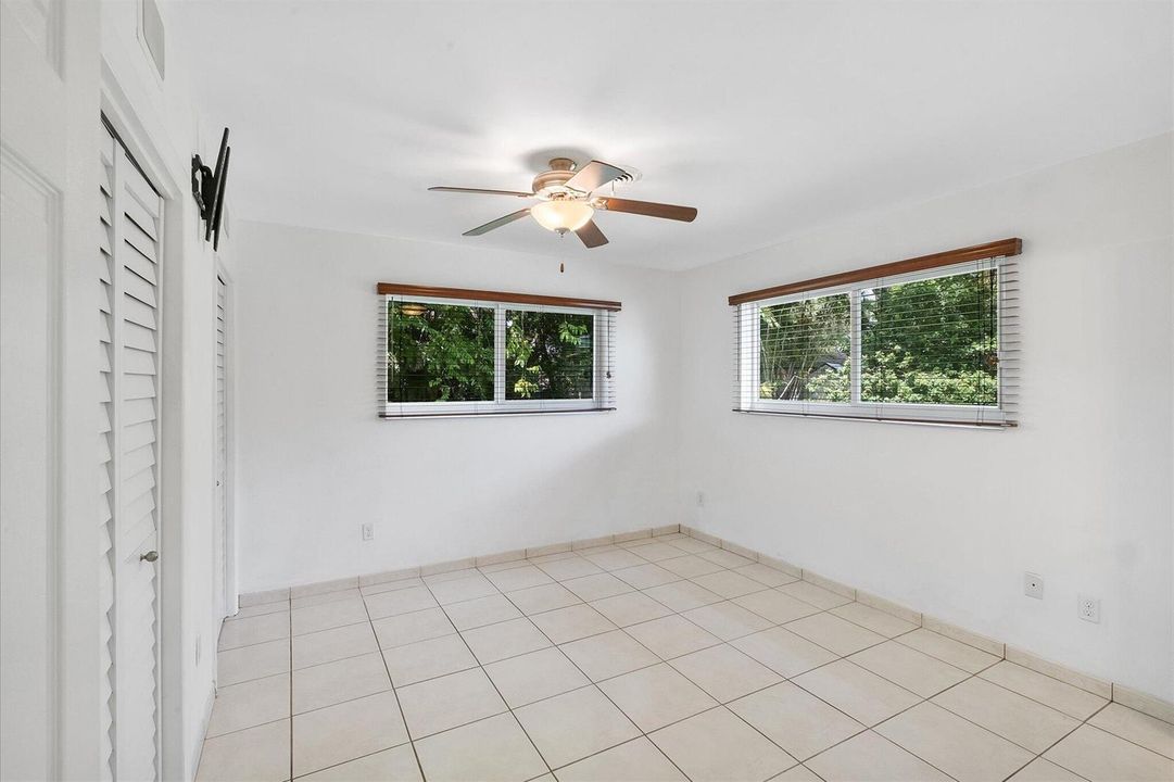 20-13988 Lakes Lure Ct_020