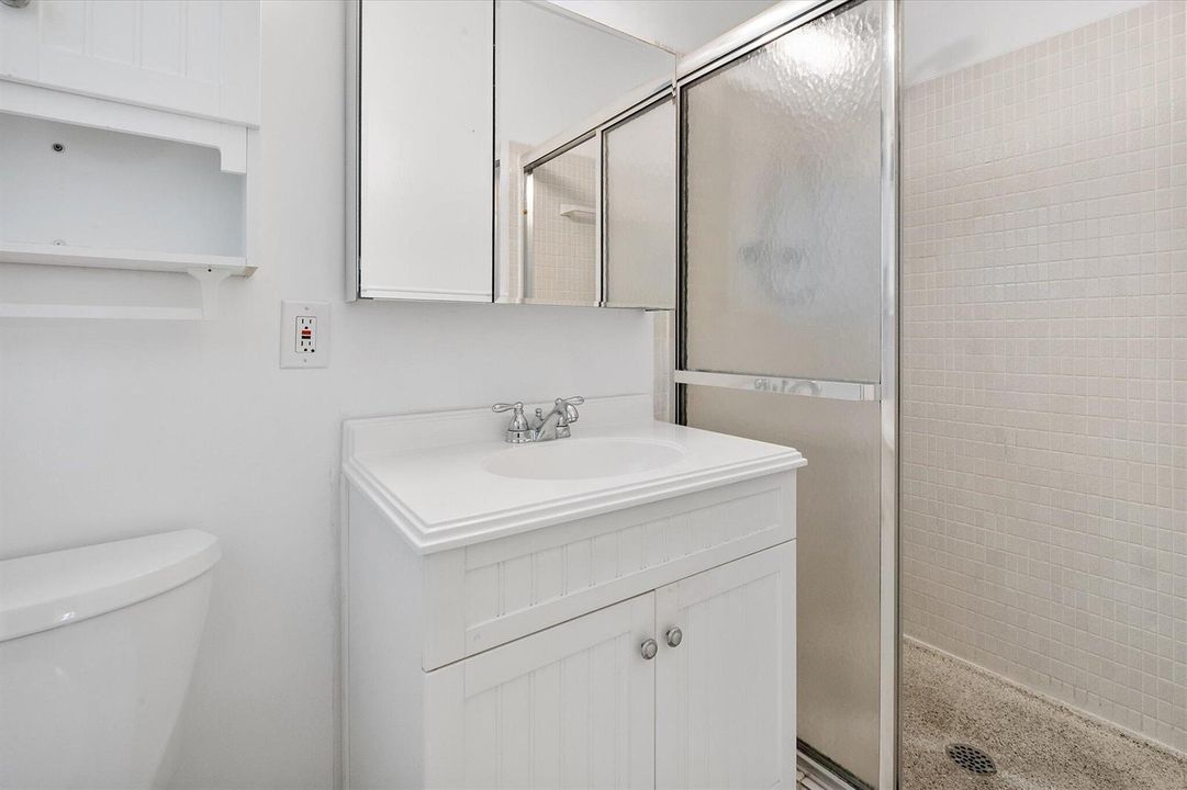 22-13988 Lakes Lure Ct_022