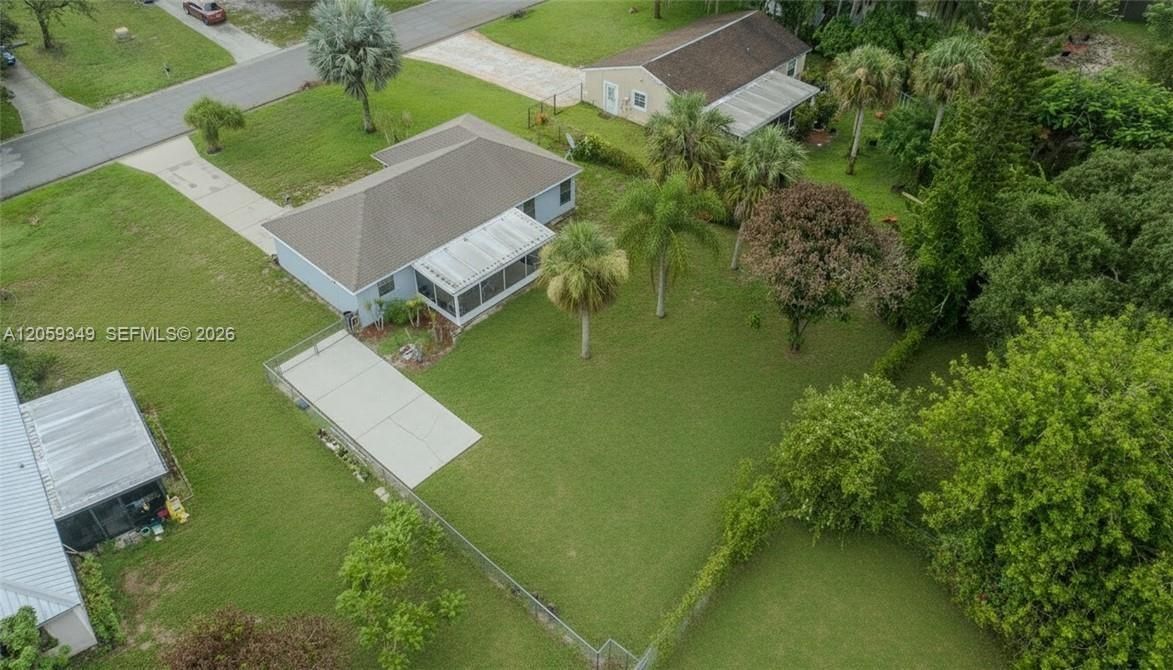 На продажу: $229,000 (2 спален, 2 ванн, 948 Квадратных фут)