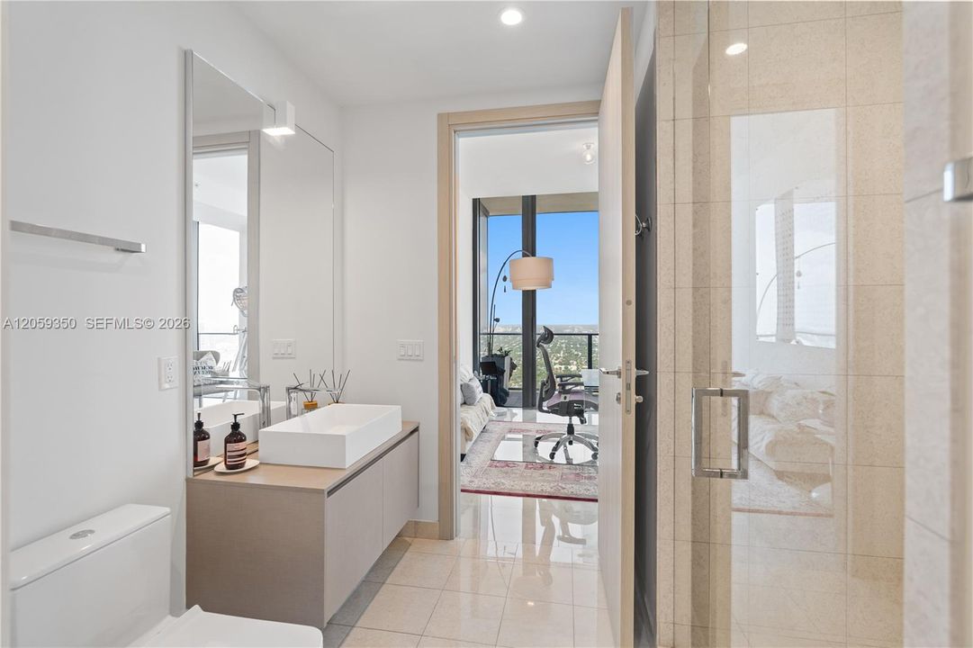 En Venta: $2,100,000 (2 camas, 2 baños, 1250 Pies cuadrados)