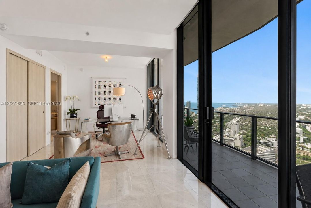 En Venta: $2,100,000 (2 camas, 2 baños, 1250 Pies cuadrados)