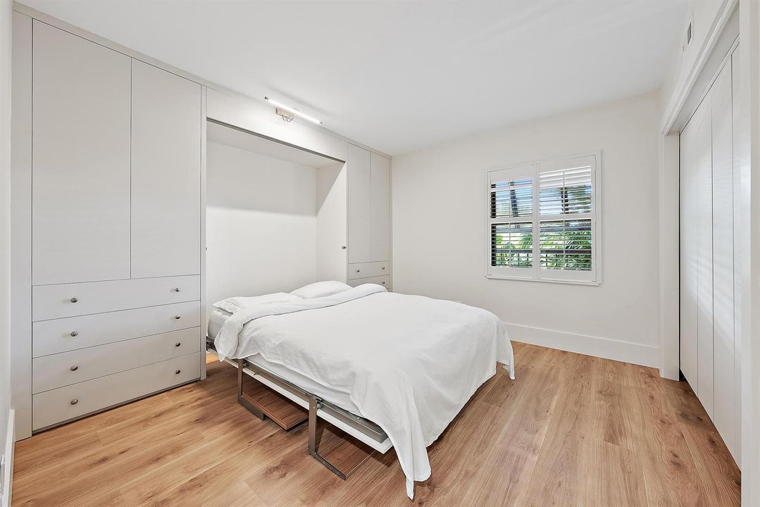 2nd Bedroom Murphy Bed