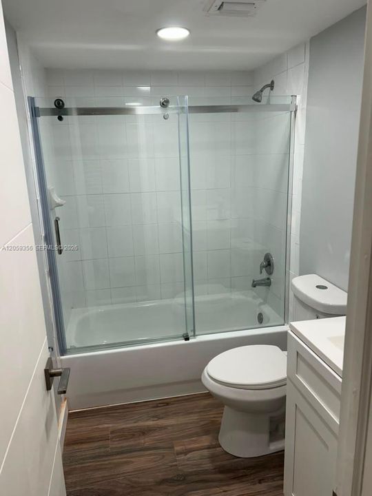 En Renta: $2,285 (2 camas, 2 baños, 870 Pies cuadrados)