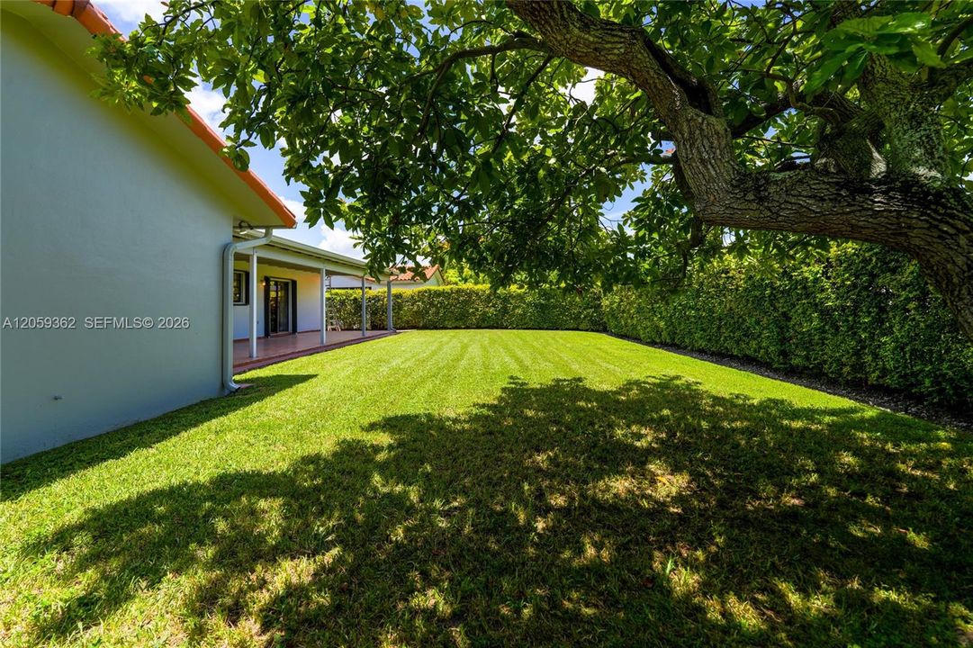 На продажу: $749,000 (4 спален, 2 ванн, 1879 Квадратных фут)