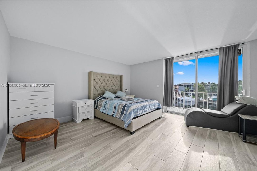 For Rent: $5,500 (3 beds, 2 baths, 1804 Square Feet)