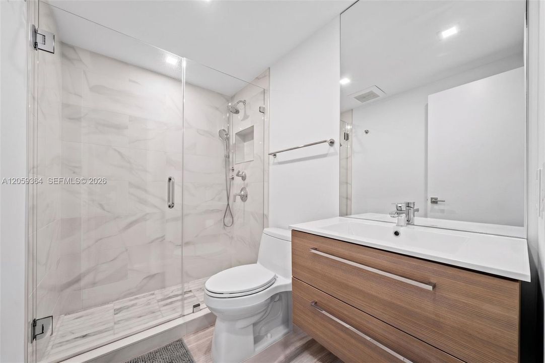 For Rent: $5,500 (3 beds, 2 baths, 1804 Square Feet)