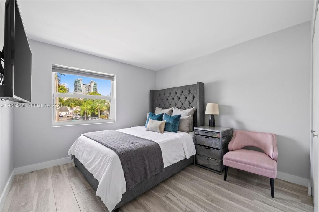 For Rent: $5,500 (3 beds, 2 baths, 1804 Square Feet)