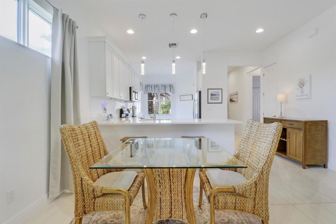 Dining & Kitchen