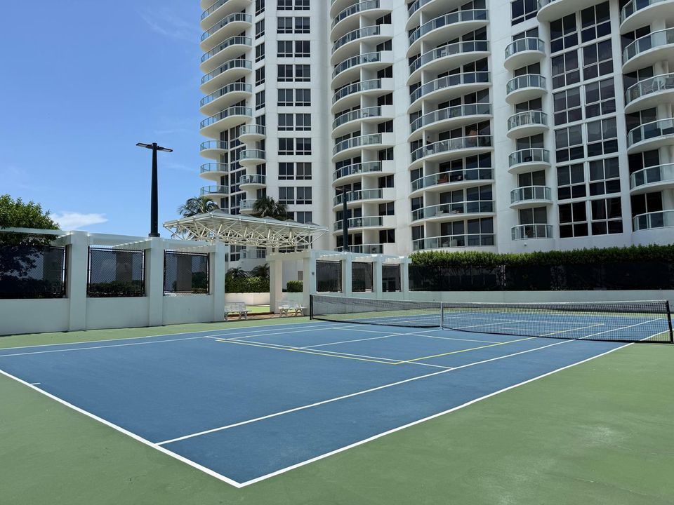 Tennis court