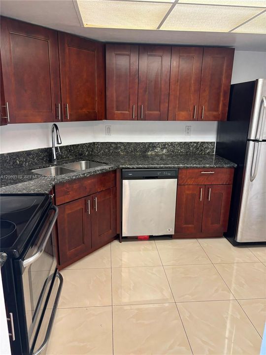 En Renta: $2,850 (3 camas, 2 baños, 1200 Pies cuadrados)