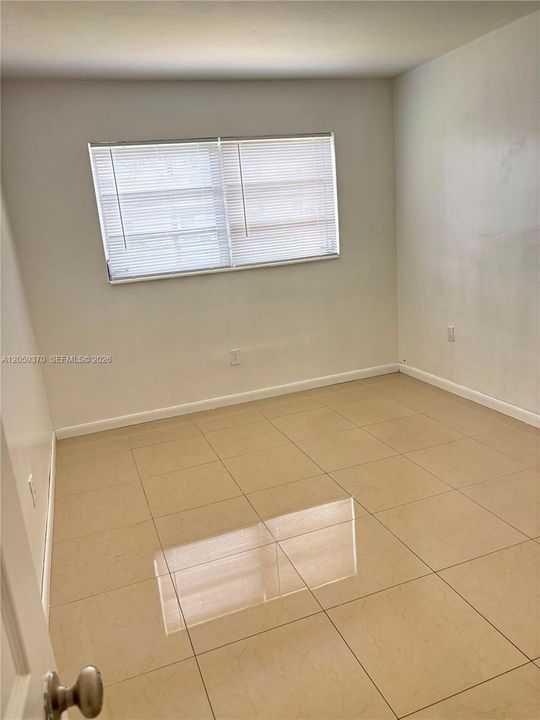 En Renta: $2,850 (3 camas, 2 baños, 1200 Pies cuadrados)