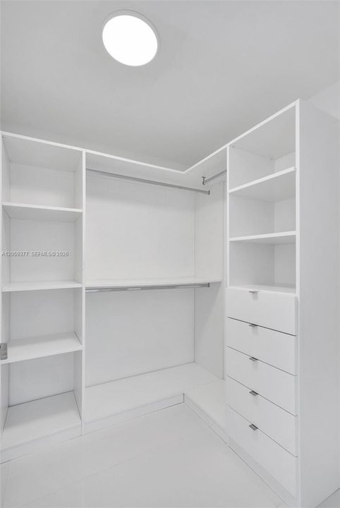 В аренду: $5,900 (2 спален, 3 ванн, 1541 Квадратных фут)