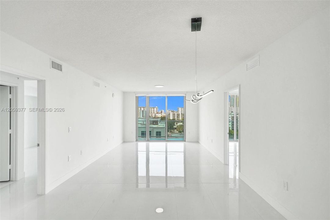 В аренду: $5,900 (2 спален, 3 ванн, 1541 Квадратных фут)