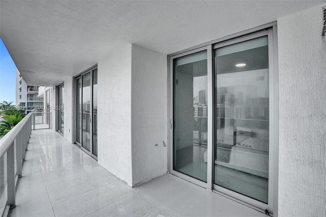 В аренду: $5,900 (2 спален, 3 ванн, 1541 Квадратных фут)