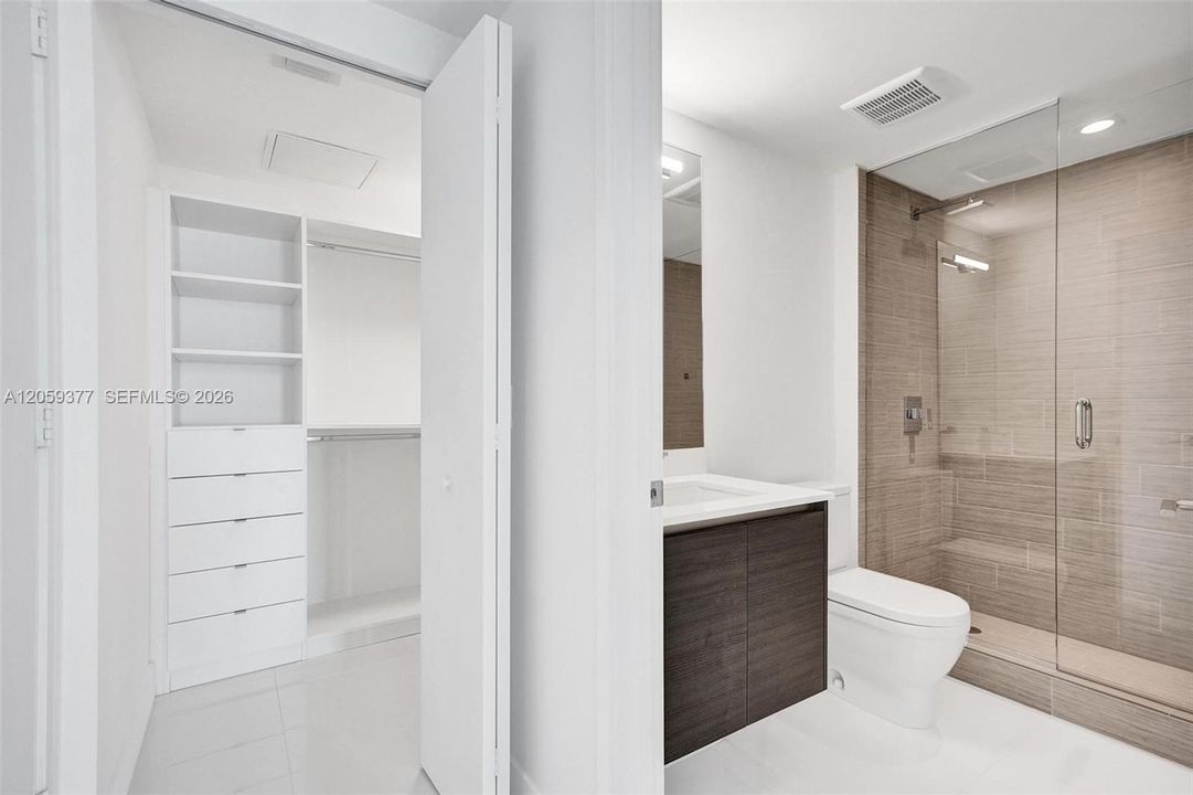 В аренду: $5,900 (2 спален, 3 ванн, 1541 Квадратных фут)