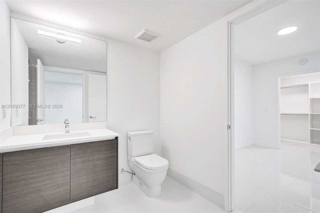 В аренду: $5,900 (2 спален, 3 ванн, 1541 Квадратных фут)