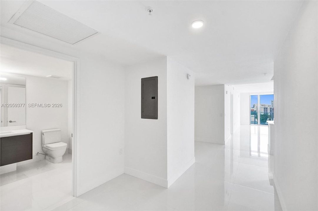 В аренду: $5,900 (2 спален, 3 ванн, 1541 Квадратных фут)