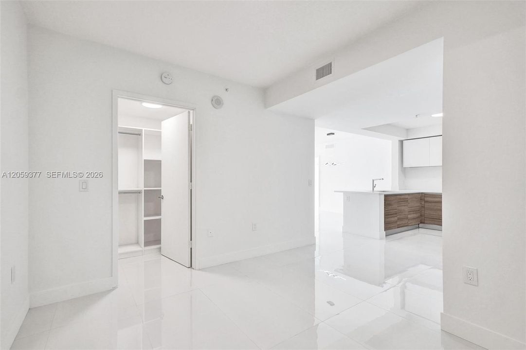 В аренду: $5,900 (2 спален, 3 ванн, 1541 Квадратных фут)