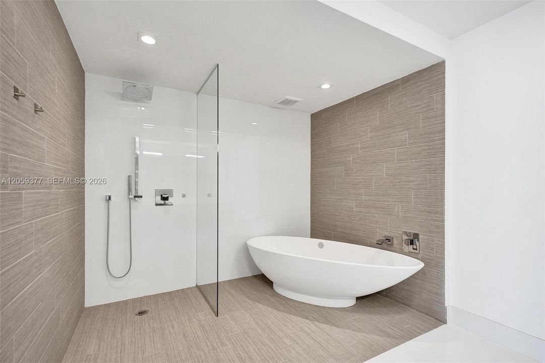 В аренду: $5,900 (2 спален, 3 ванн, 1541 Квадратных фут)