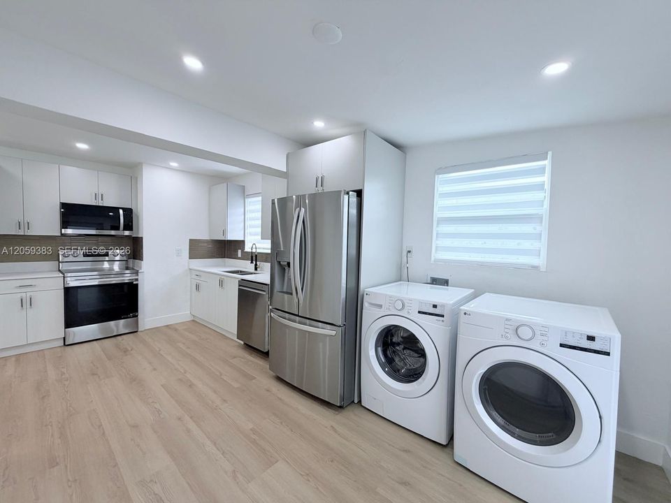 На продажу: $459,000 (3 спален, 2 ванн, 1128 Квадратных фут)