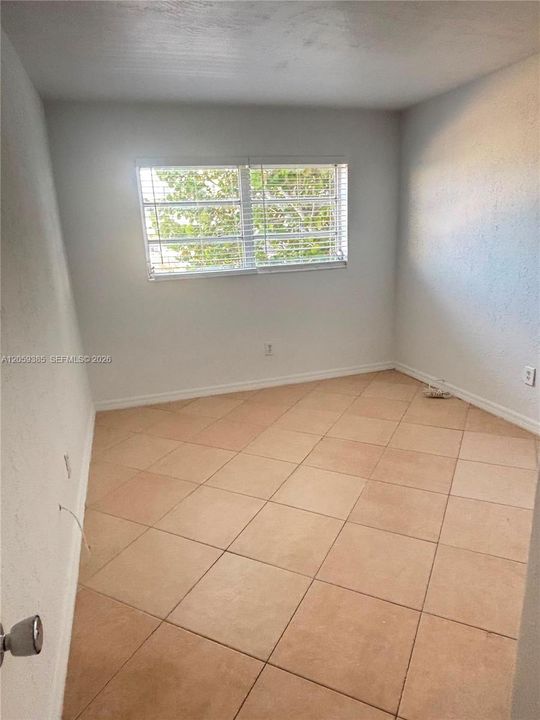 En Renta: $2,800 (3 camas, 2 baños, 1200 Pies cuadrados)