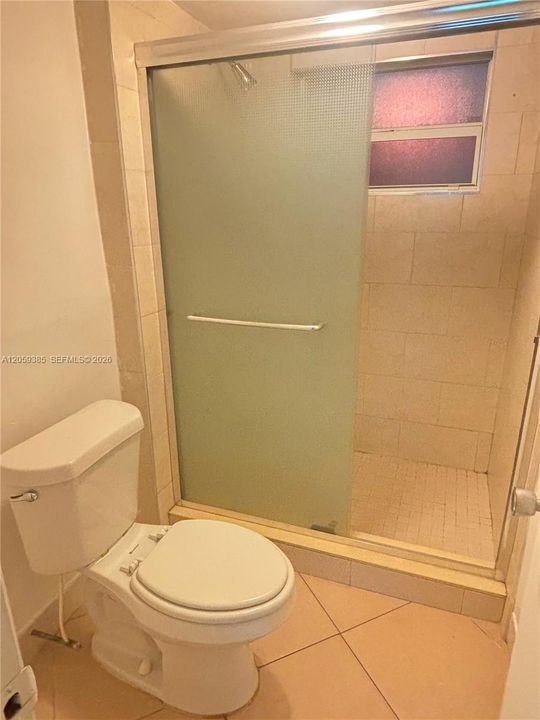 En Renta: $2,800 (3 camas, 2 baños, 1200 Pies cuadrados)