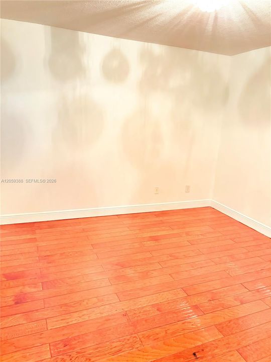 Recientemente alquilado: $4,000 (4 camas, 2 baños, 2093 Pies cuadrados)