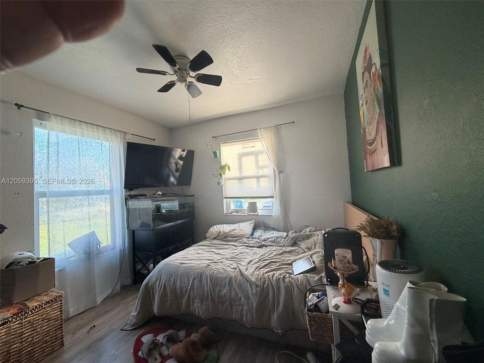 En Venta: $610,000 (3 camas, 2 baños, 1200 Pies cuadrados)