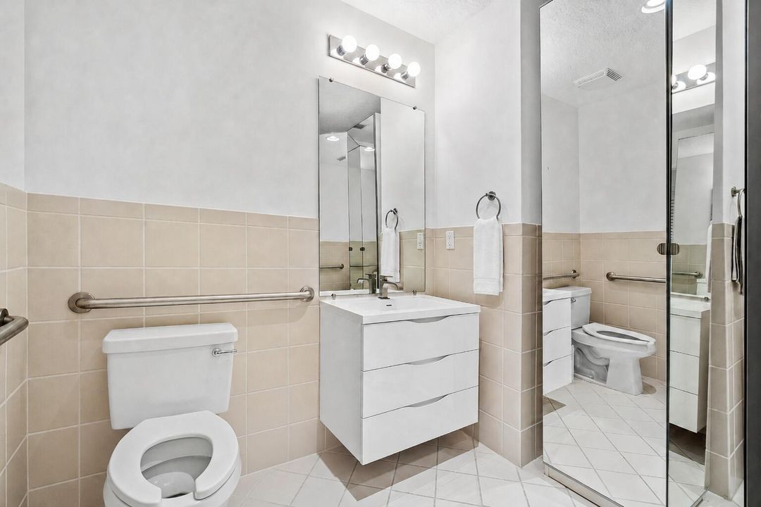 Downstairs 1/2 Bath w/ Storage