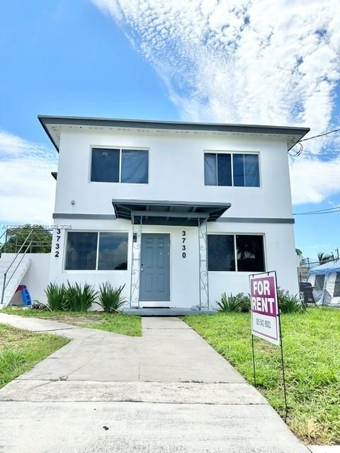 For Rent: $2,100 (2 beds, 1 baths, 1440 Square Feet)
