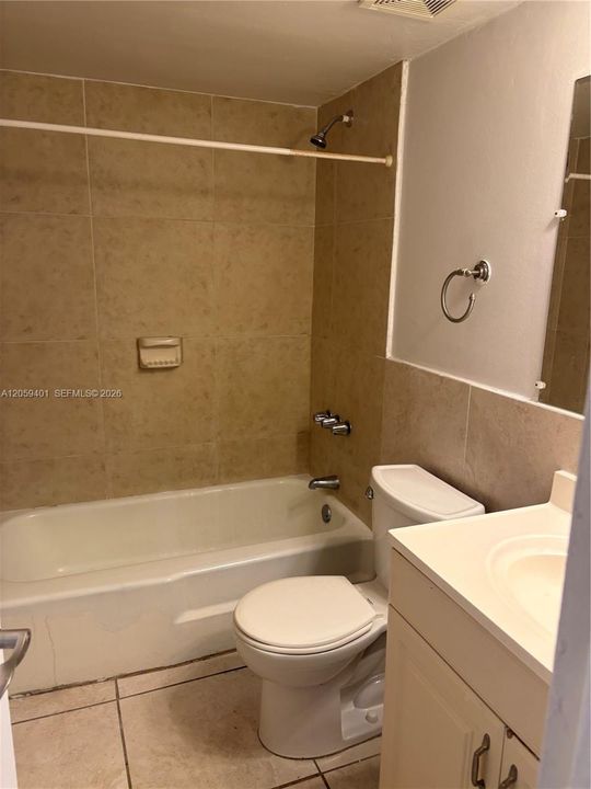 В аренду: $1,350 (0 спален, 1 ванн, 344 Квадратных фут)