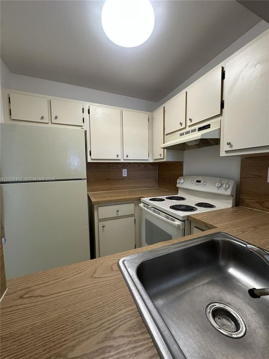 В аренду: $1,850 (1 спален, 1 ванн, 680 Квадратных фут)