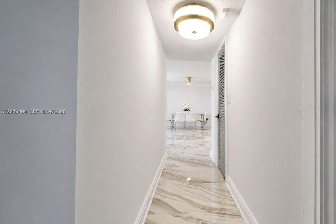 For Sale: $455,000 (2 beds, 2 baths, 1176 Square Feet)