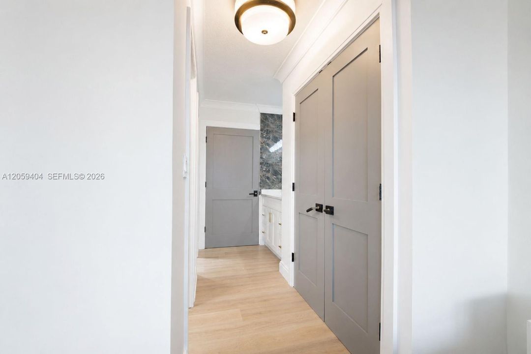 For Sale: $455,000 (2 beds, 2 baths, 1176 Square Feet)