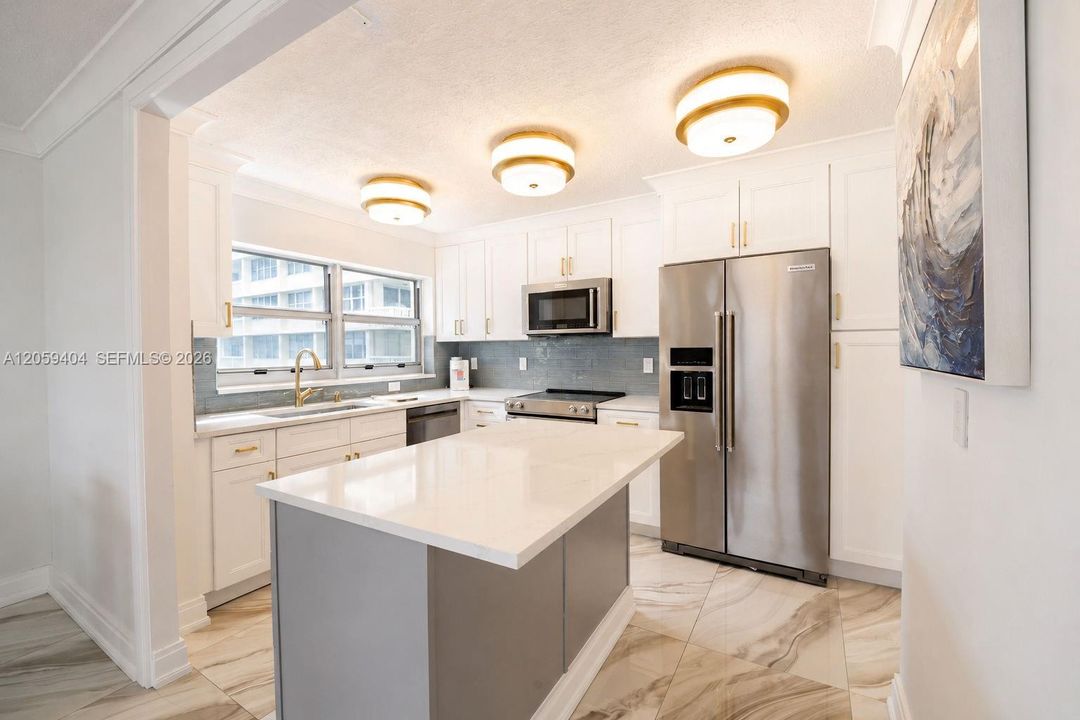 For Sale: $455,000 (2 beds, 2 baths, 1176 Square Feet)