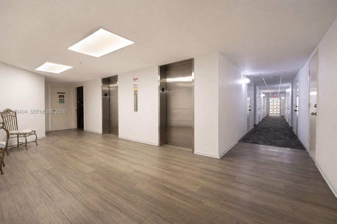 For Sale: $455,000 (2 beds, 2 baths, 1176 Square Feet)