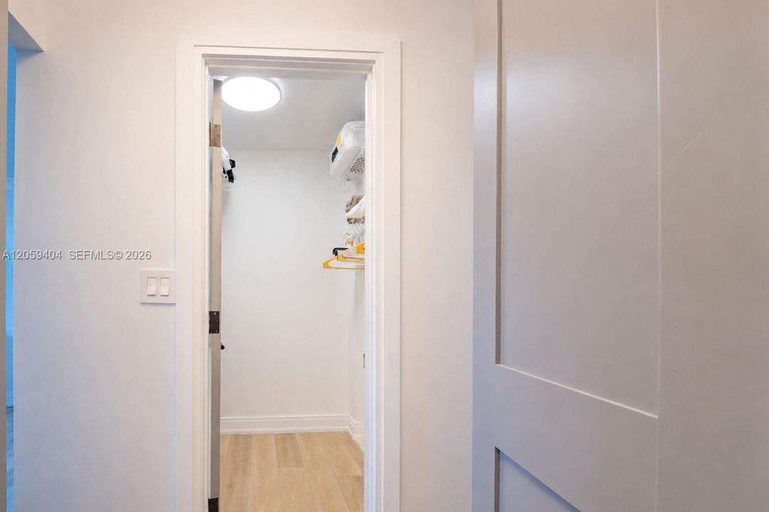 For Sale: $455,000 (2 beds, 2 baths, 1176 Square Feet)