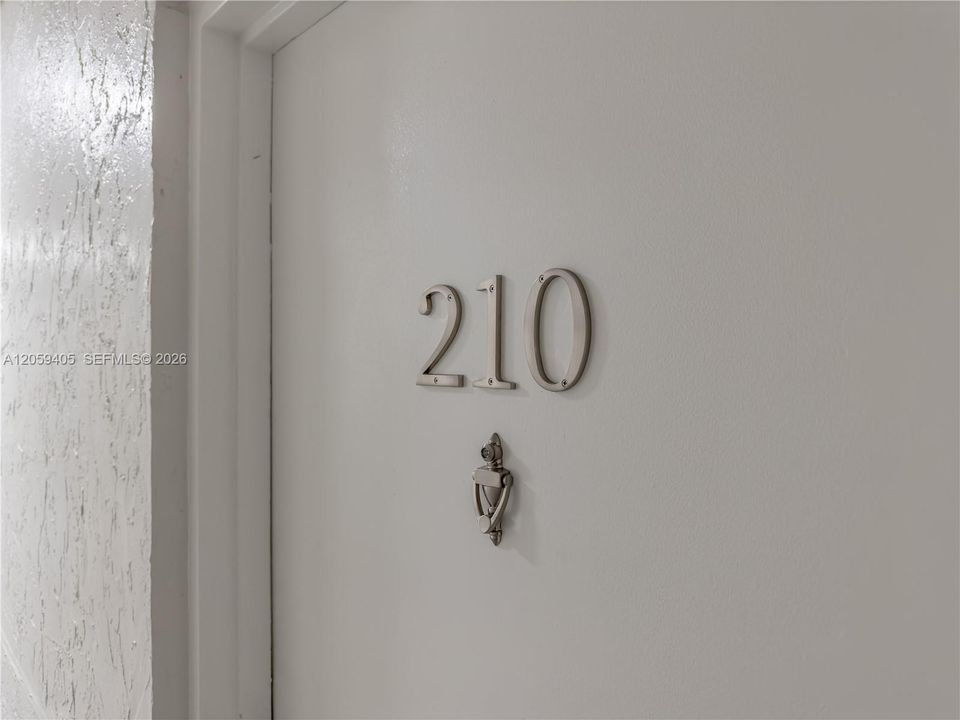 В аренду: $2,100 (1 спален, 1 ванн, 620 Квадратных фут)