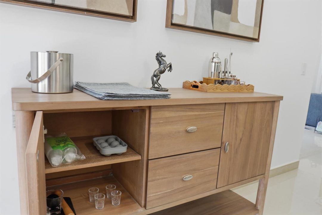(22) (1)