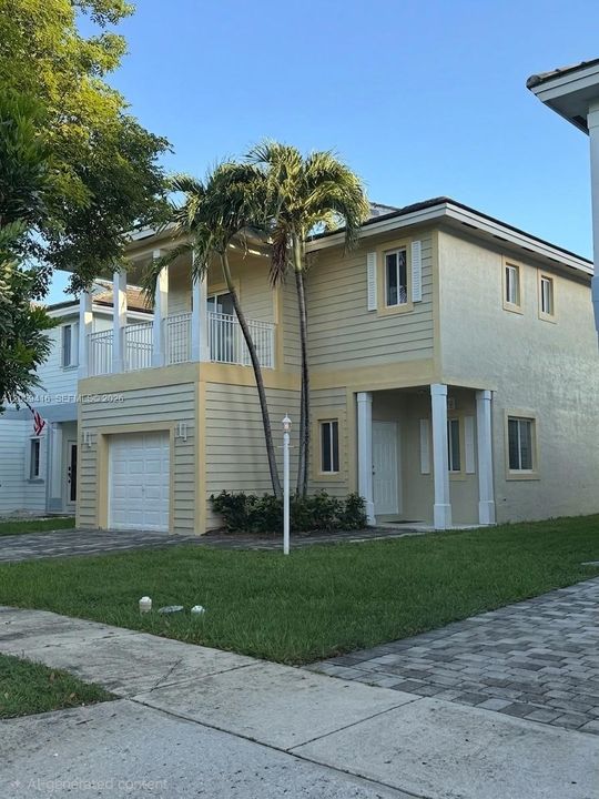 В аренду: $2,900 (3 спален, 2 ванн, 1456 Квадратных фут)