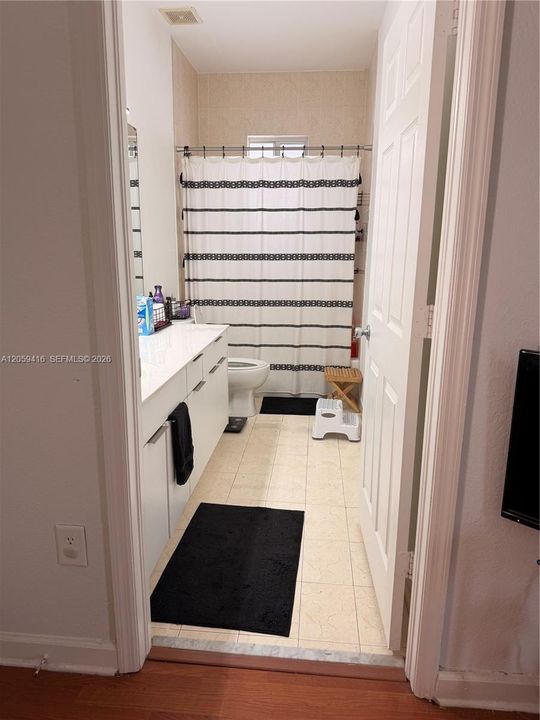 В аренду: $2,900 (3 спален, 2 ванн, 1456 Квадратных фут)