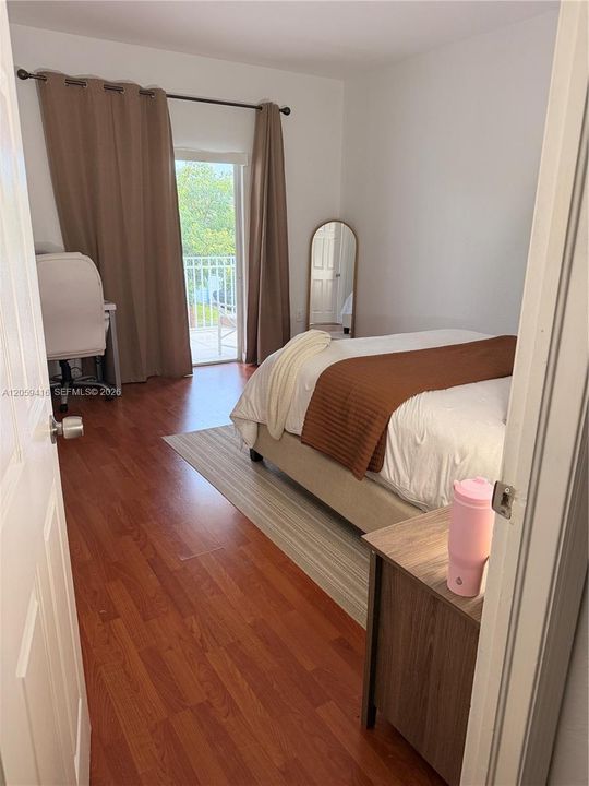 В аренду: $2,900 (3 спален, 2 ванн, 1456 Квадратных фут)